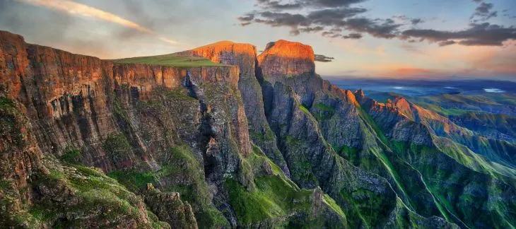 Explore the Drakensberg Mountains