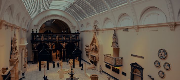 Dinosaur skeleton in the grand entrance hall of the Natural History Museum