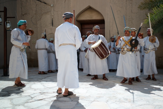 Arooha Guest-Enjoying Oman Local Festival Arabic Culture Drum