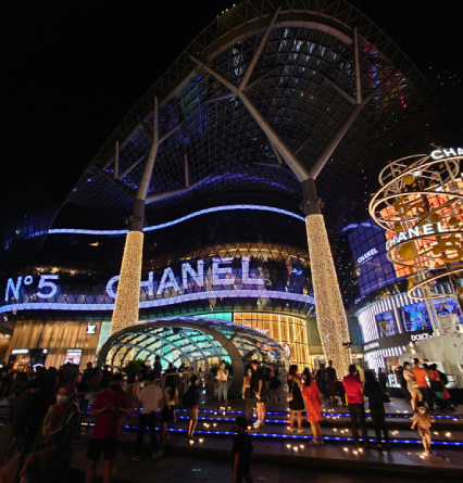 Shop and dine at Orchard Road