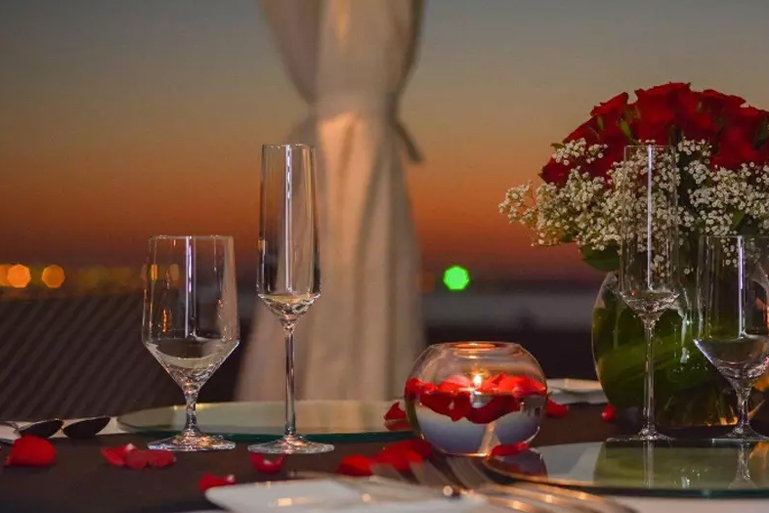 Private Romantic Dinner Cabana Dubai JBR