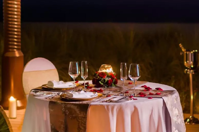 Private Romantic Dinner Cabana Dubai JBR