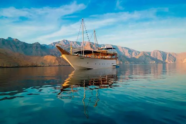 Musandam Khasab Overnight Dhow Cruise and Mountain Safari