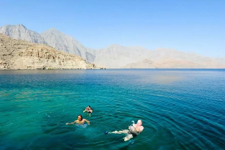 Musandam Khasab Overnight Dhow Cruise and Mountain Safari